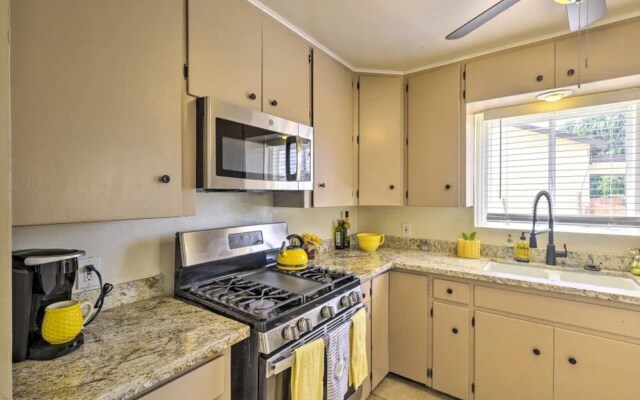 Bakersfield City Home w Patio and Garden