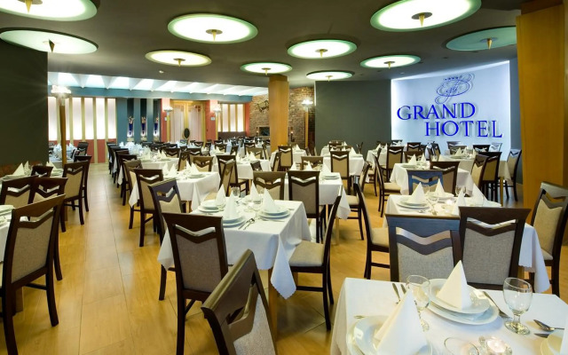 Grand Hotel