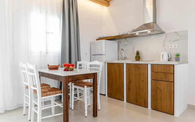 Birikos Hotel & Suites