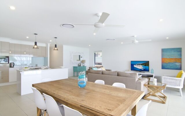 Sentosa at Tugun Beachfront Holiday Home