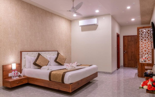 Savitri Resorts