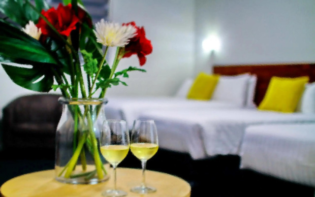 Gallery Hotel