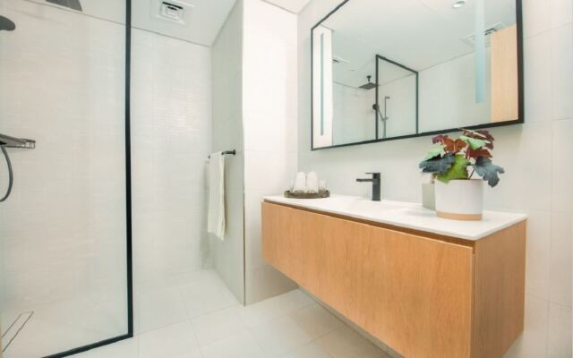 Airbetter - Marquise Square