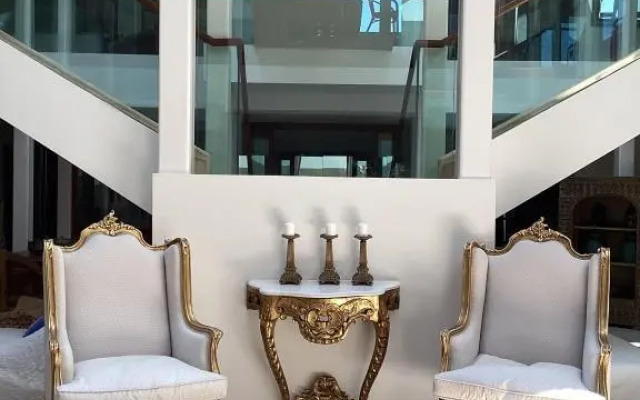 Sonef House Hotel