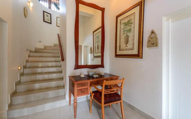 San Lameer Villa Rentals 14014