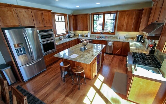 Gray Bear #479 - 5 Br Home