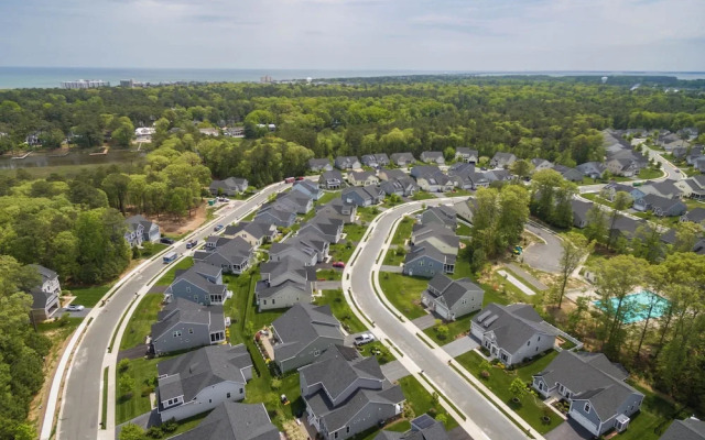 Grande Getaway Walking Distance to the Beach