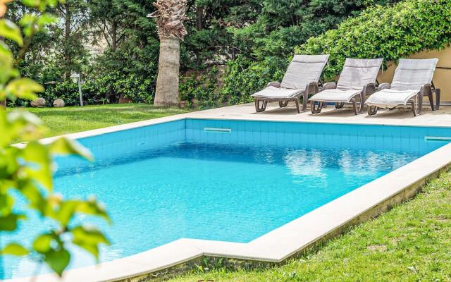 Beautiful Home in Finikia With Wifi and 3 Bedrooms