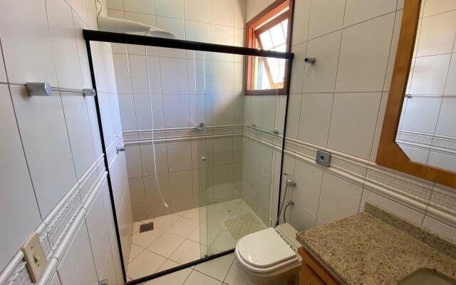 Casa 3 Dormitórios Jurere Internacional