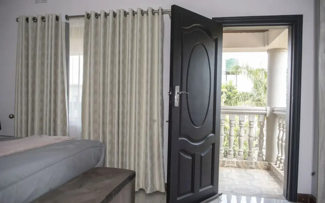 Lusaka Luxe: Your Private Oasis Awaits in the Heart of Zambia