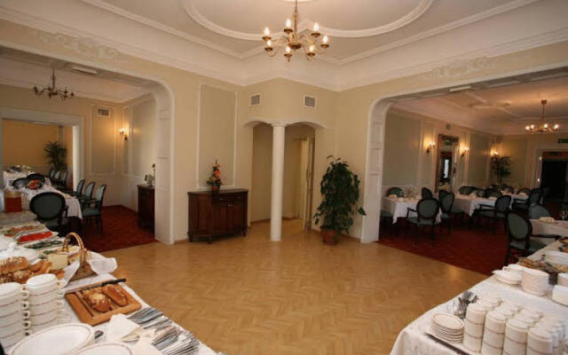 Hotel Draakon