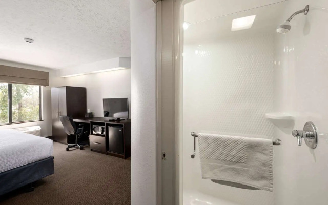 SureStay by Best Western Summerville Flowertown