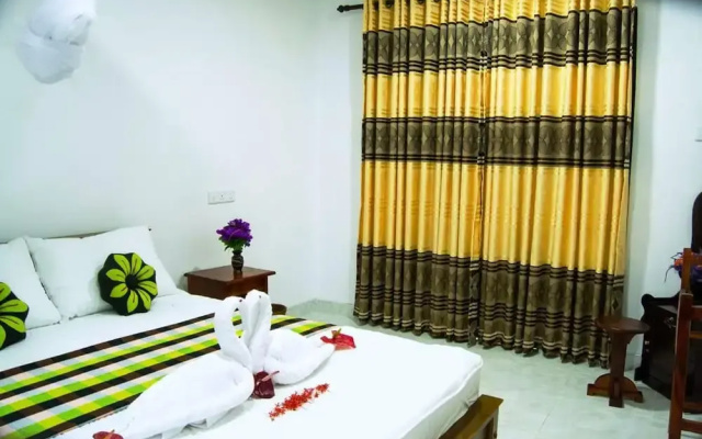 Senura Homestay