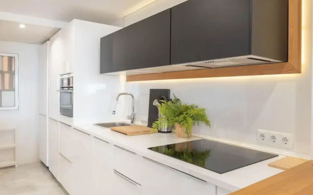 Calahonda Elegance With Pool And Sea View