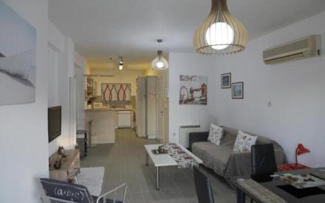 European Uni Apartment