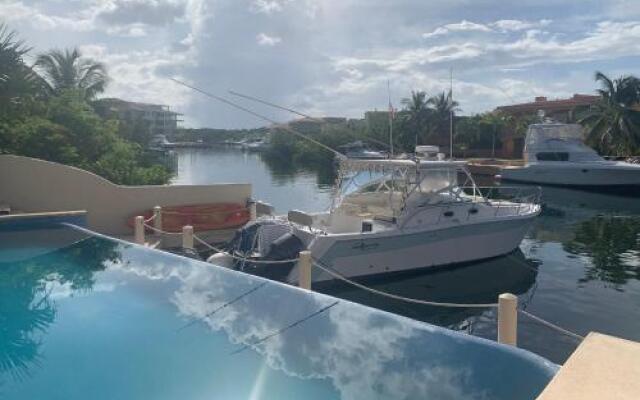Condominium Nautica