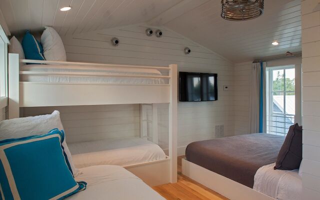 Oyster's Pearl by Exclusive 30A