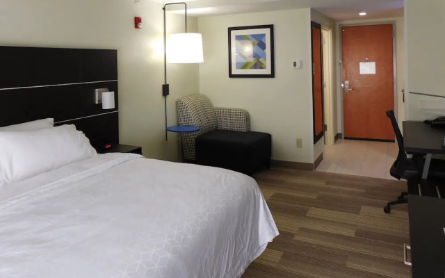 Holiday Inn Express Coventry S - West Warwick Area