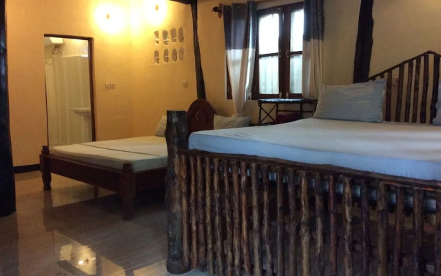 Kajibange Bar and Guesthouse