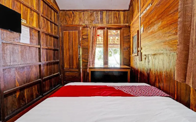 Oyo 91201 Larasati Homestay Pantai Klayar