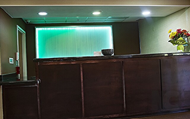 Fairfield Inn & Suites