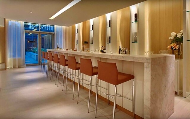 Pelicanstay in Harrison Garden Boulevard