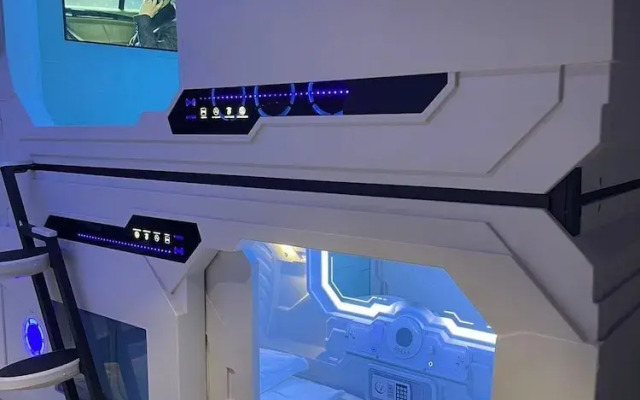 Jianpuke Space Capsule Backpacker Hostel
