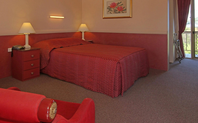 Milton Village Motel