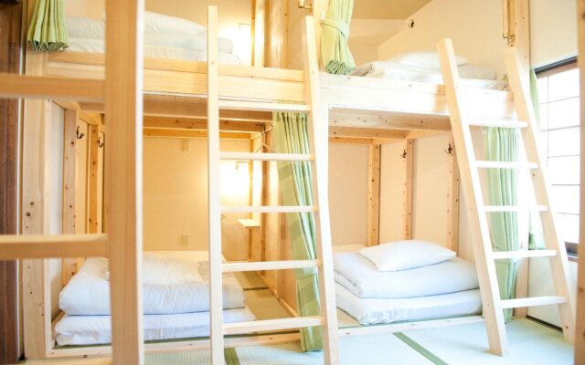Osaka Guesthouse Midoriya - Hostel