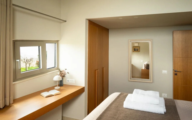 Luxurious Retreat Villa in Heraklion Crete