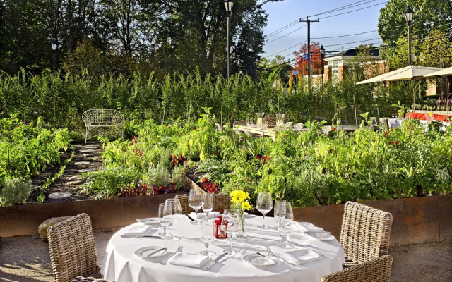 Delamar West Hartford