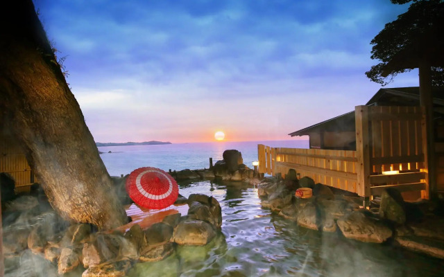 Ooedo Onsen Monogatari Hotel Suiyotei