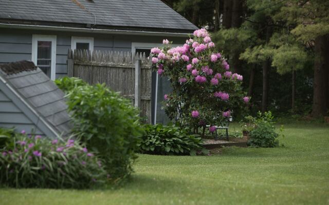 The Governor's Rock Motel DF ROCKLLC