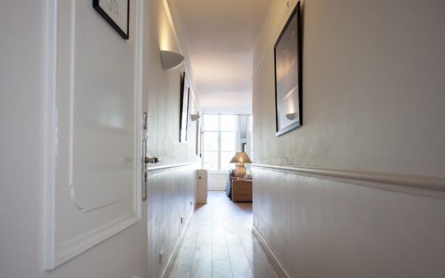 Nine Streets Apartments