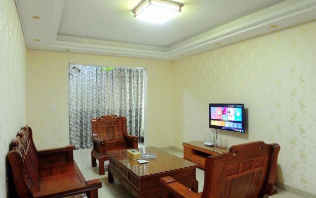 Celebrity  Apartment Hotel