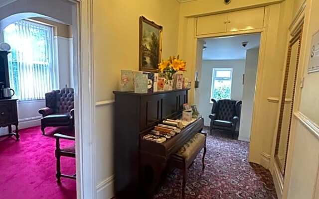 Manor Lodge Guesthouse
