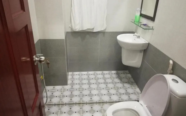 Dong Nam Hotel