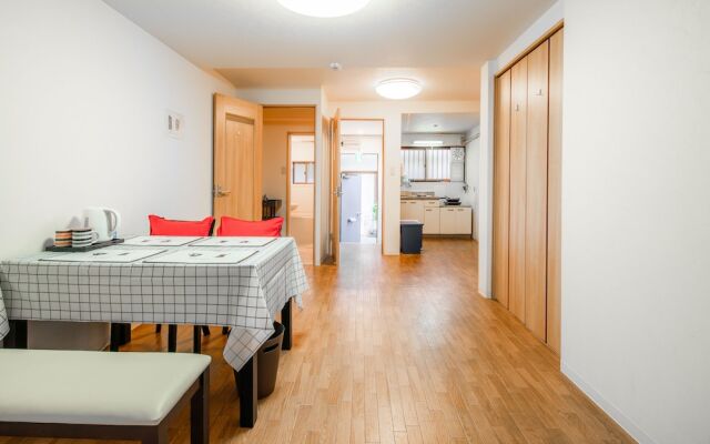 Sakuragawa no Waho House