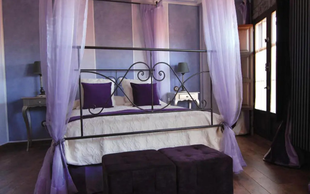 Hotel Rural La Tenada