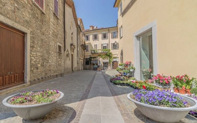 A Night At the Museum - Lake Como