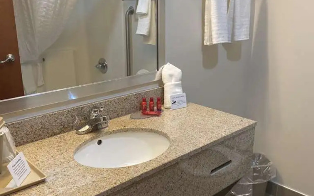 SureStay Hotel by Best Western Grayson