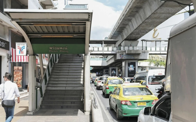 Clover Haus Sukhumvit 33 By Favstay