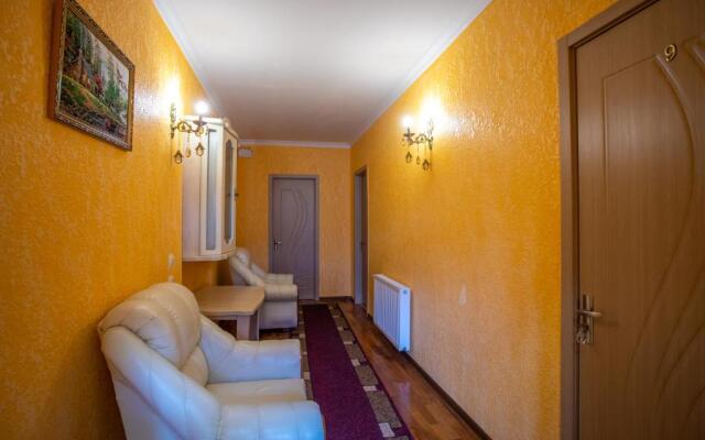 HOTEL VLADi