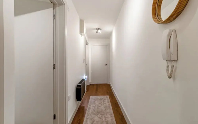 Central 1BD Free Underground Parking