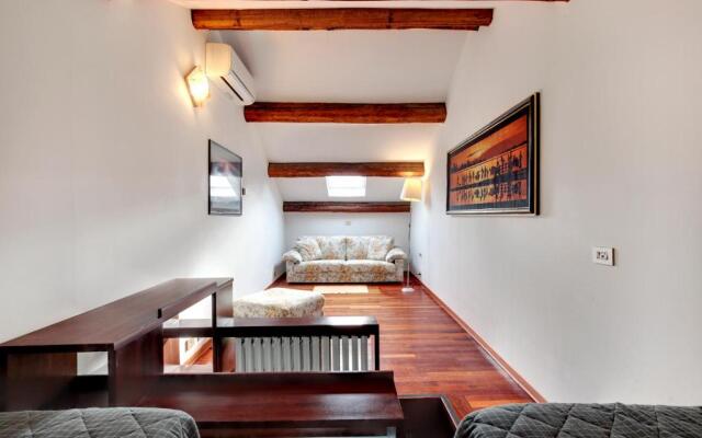 Nobile House