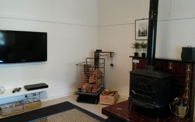 Leura Country Cottage