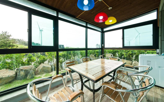 Vitamin Sea House