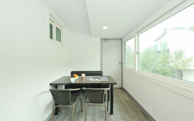 Gadulgi Garden Pension