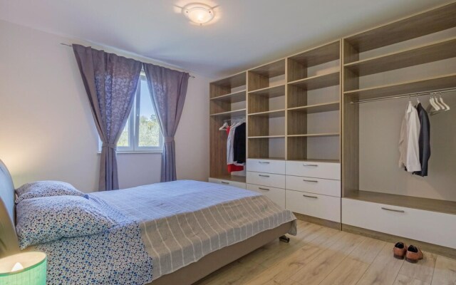 Awesome Home in Kanfanar With Wifi and 1 Bedrooms