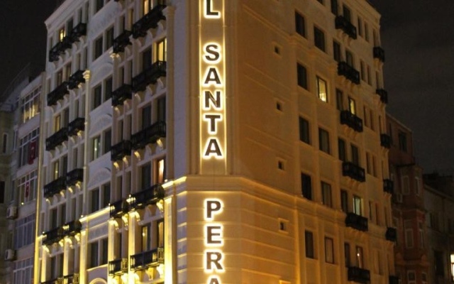 Santa Pera